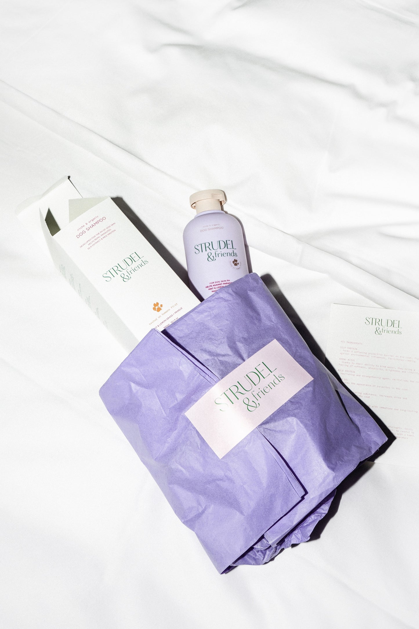 Shampoo for dogs in a premium package
